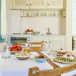 Iokasti Hotel 3*
