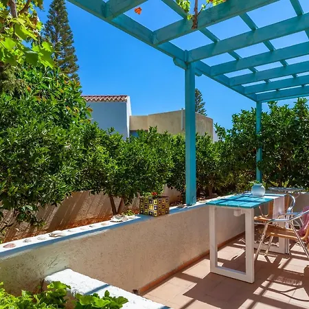 Iokasti Χερσόνησος