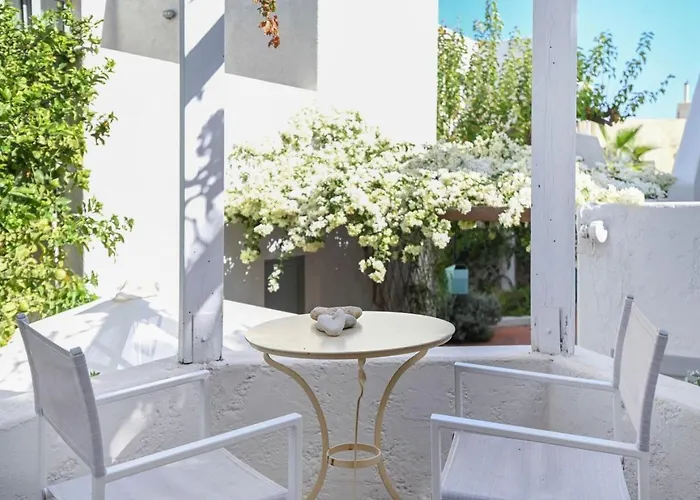 Ξενοδοχείο Iokasti 3*