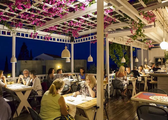 Ξενοδοχείο Iokasti